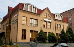 هتل یروان دلوکس (deluxe hotel) ایروان