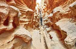 تنگه چاهکوه (Chahkooh Canyon)